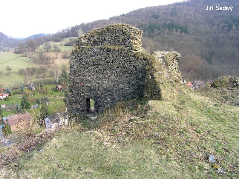 Ostr u Beneova nad Plounic_06