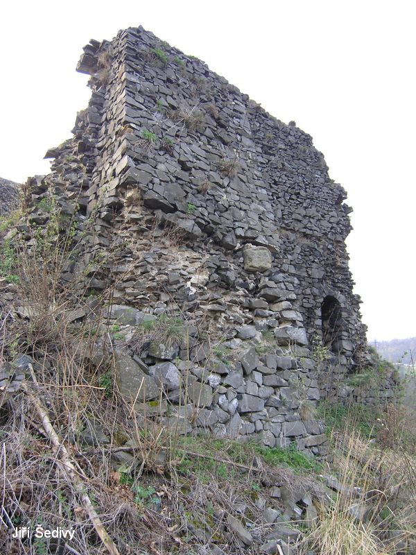 Ostr u Beneova nad Plounic_08
